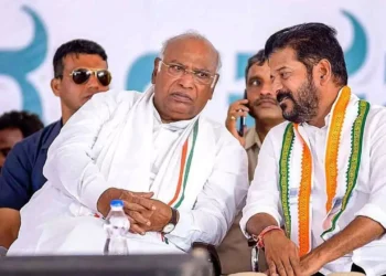 రేవంత్ సర్కార్‌ను టచ్ చేసే శక్తి ఎవ్వరికీ లేదు : ఖర్గే