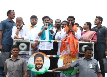 బీజేపీ కుల, మతాల మధ్య  చిచ్చు పెడుతుంది : రేవంత్ రెడ్డి