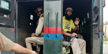 కాశ్మీరీ జర్నలిస్ట్ ఆసిఫ్ సుల్తాన్‌ విడుదల