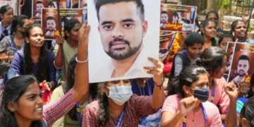 నా తల్లిని అత్యాచారం చేశారు..నన్ను లైంగికంగా వేధించారు