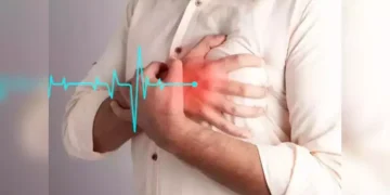 ఎన్నికల విధుల్లో విషాదం..ఇద్దరు ఉద్యోగులు మృతి