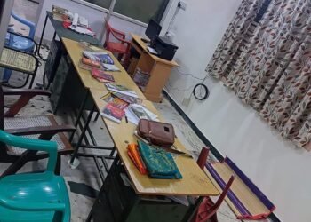 ప్రేమికులకు అండగా నిలిచినందుకు సీపీఎం కార్యాలయంపై దాడి