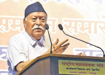 మోడీపై ఆరెస్సెస్‌ చీఫ్‌ సెటైర్…