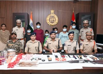 ములుగు జిల్లాలో ఆరుగురు మావోయిస్టులు అరెస్ట్