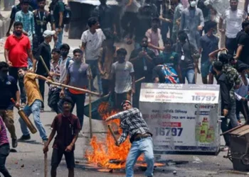 బంగ్లాదేశ్‌లో ఘ‌ర్ష‌ణ‌.. 105కు చేరిన మృతుల సంఖ్య‌